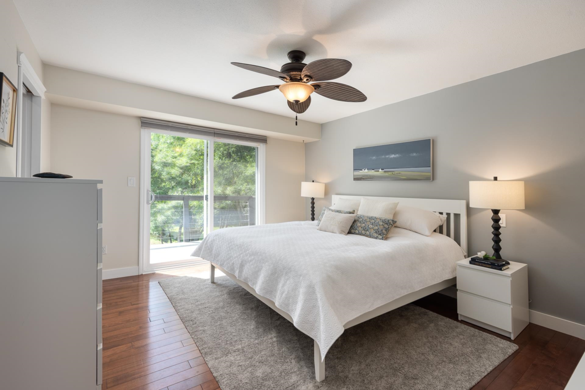 Breakfast Nook Photo of 27454 110 Avenue, Maple Ridge, BC