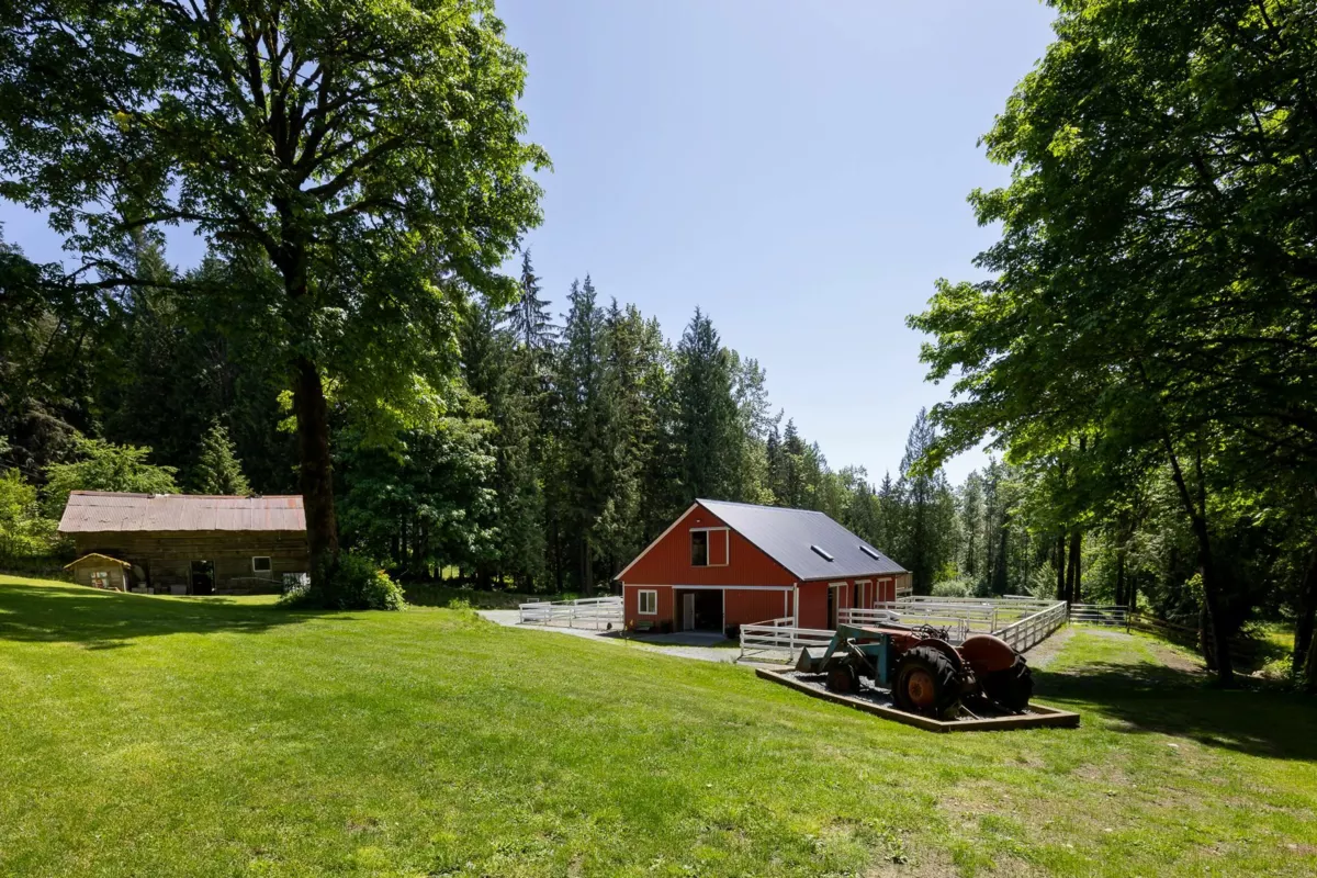 Garage Interior Photo of 27454 110 Avenue, Maple Ridge, BC