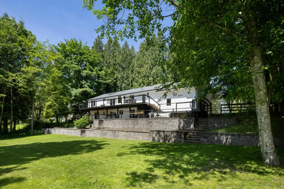 Mudroom Photo of 27454 110 Avenue, Maple Ridge, BC