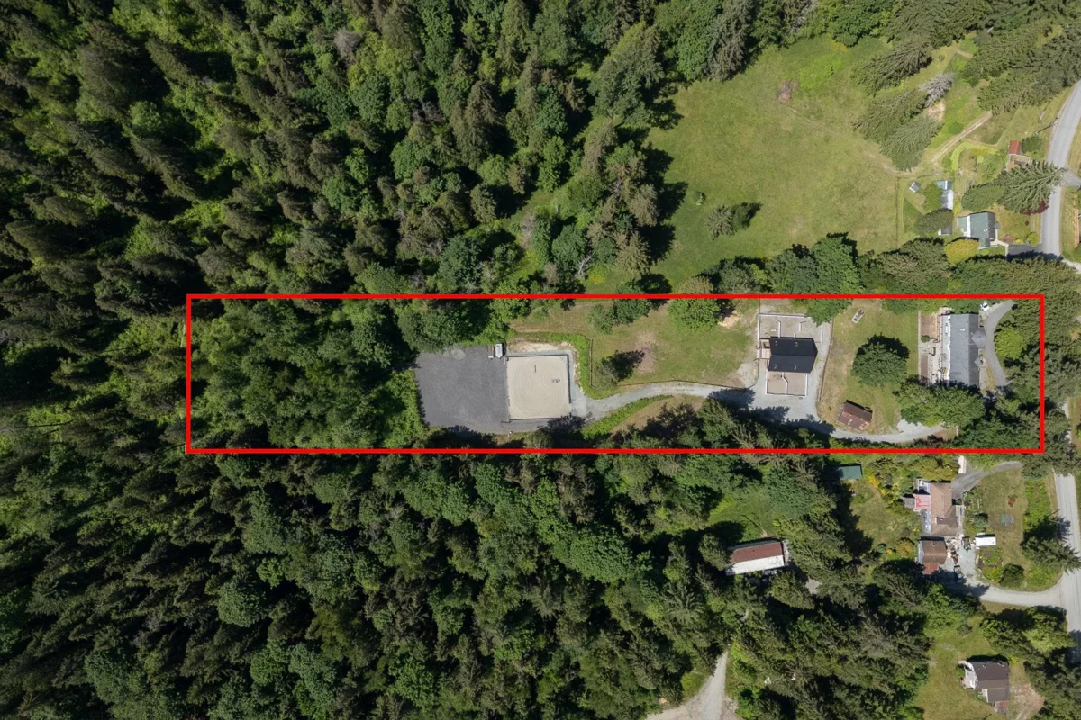 Playground / Recreational Area Near 27454 110 Avenue, Maple Ridge, BC