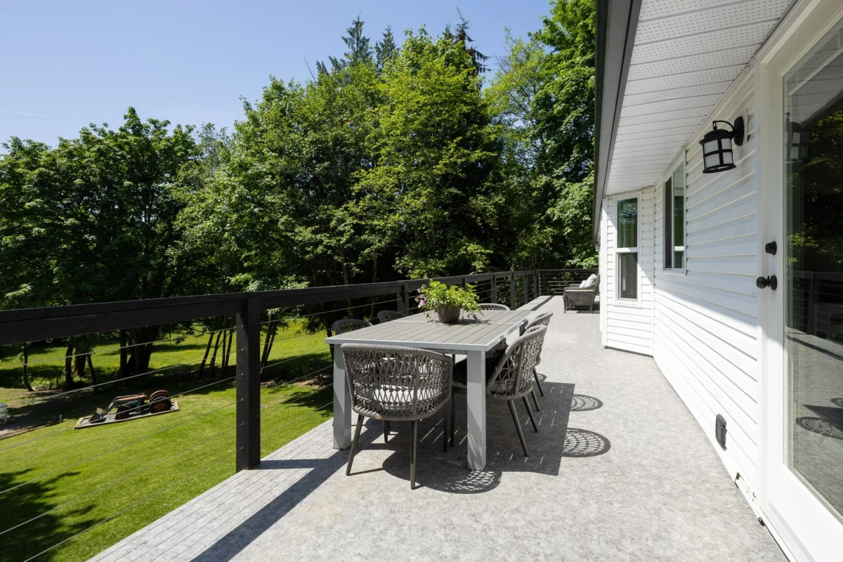 Staircase Photo of 27454 110 Avenue, Maple Ridge, BC