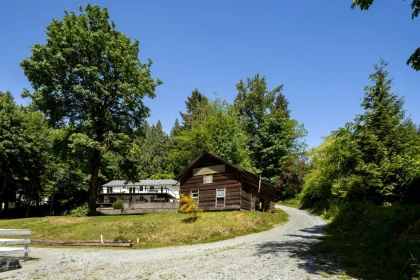 Garden / Landscaping Photo of 27454 110 Avenue, Maple Ridge, BC