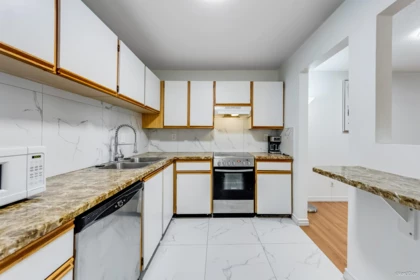 108 13364 102 Avenue, Surrey, BC