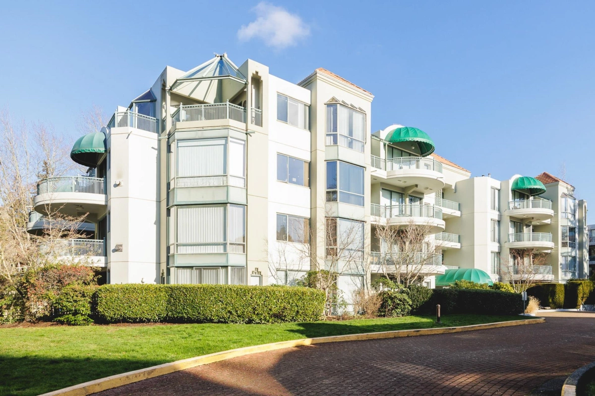 Fitness Center Photo Near 408 1765 Martin Drive, Surrey, BC