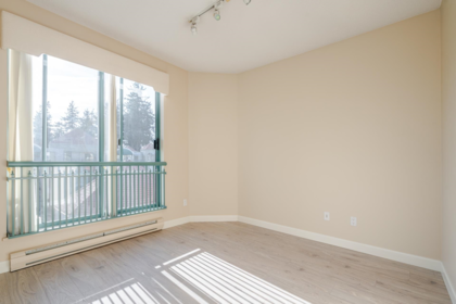 Guest Bathroom Photo of 408 1765 Martin Drive, Surrey, BC
