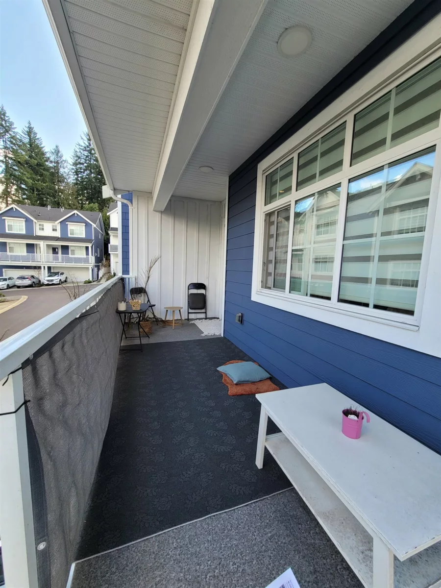 Guest Bathroom Photo of 16 9762 182a Street, Surrey, BC