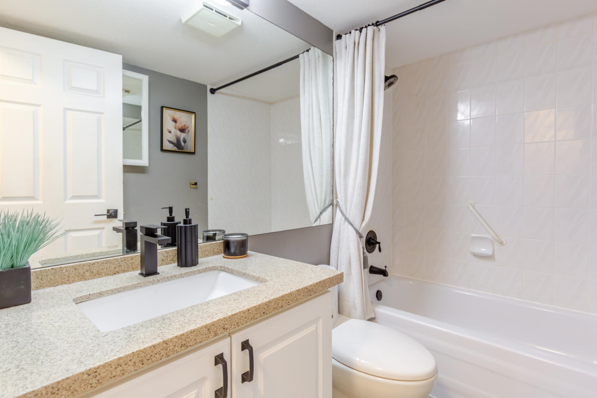 Backyard Photo of 211 19142 122 Avenue, Pitt Meadows, BC