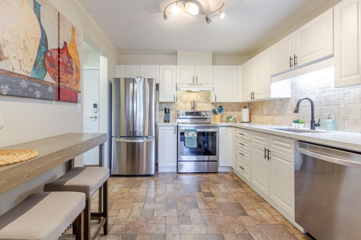 Breakfast Nook Photo of 211 19142 122 Avenue, Pitt Meadows, BC