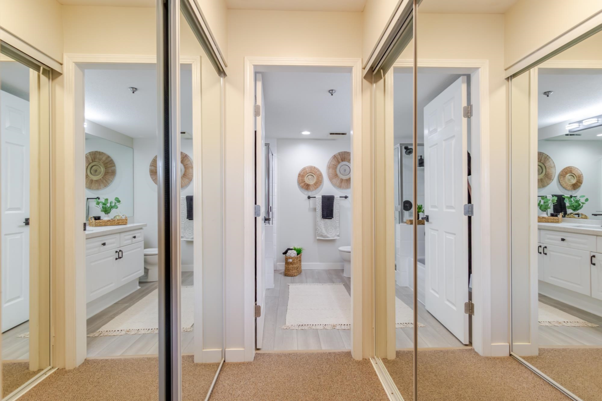 Staircase Photo of 211 19142 122 Avenue, Pitt Meadows, BC