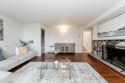 Entry Foyer Photo of 953 Ranch Park Way, Coquitlam, BC