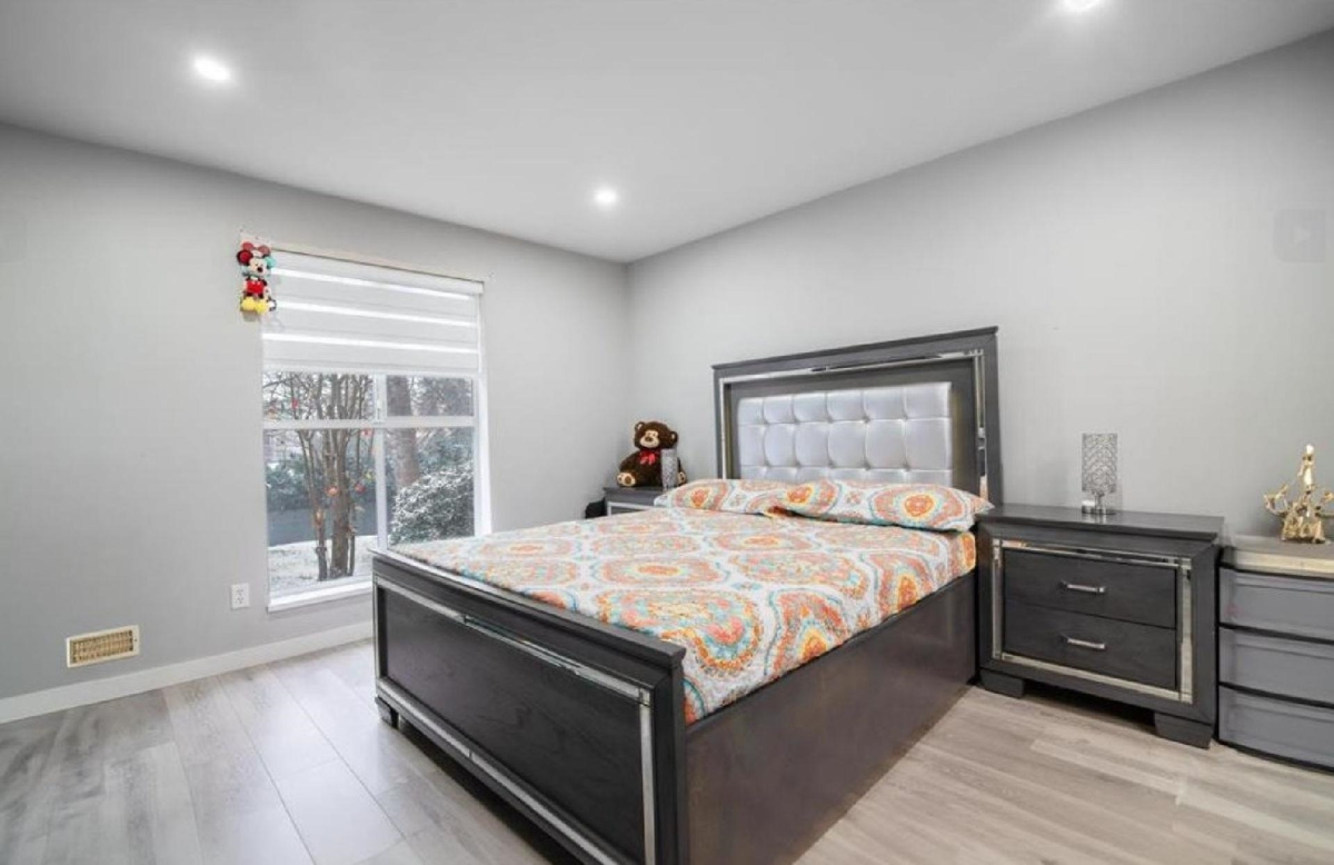 Kitchen Photo of 110 7161 121 Street, Surrey, BC