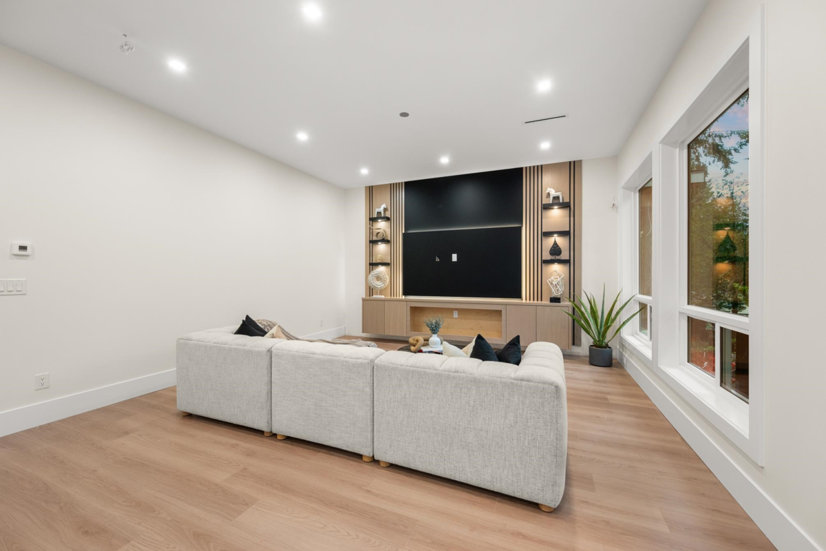 Pantry Photo of 11472 138a Street, Surrey, BC