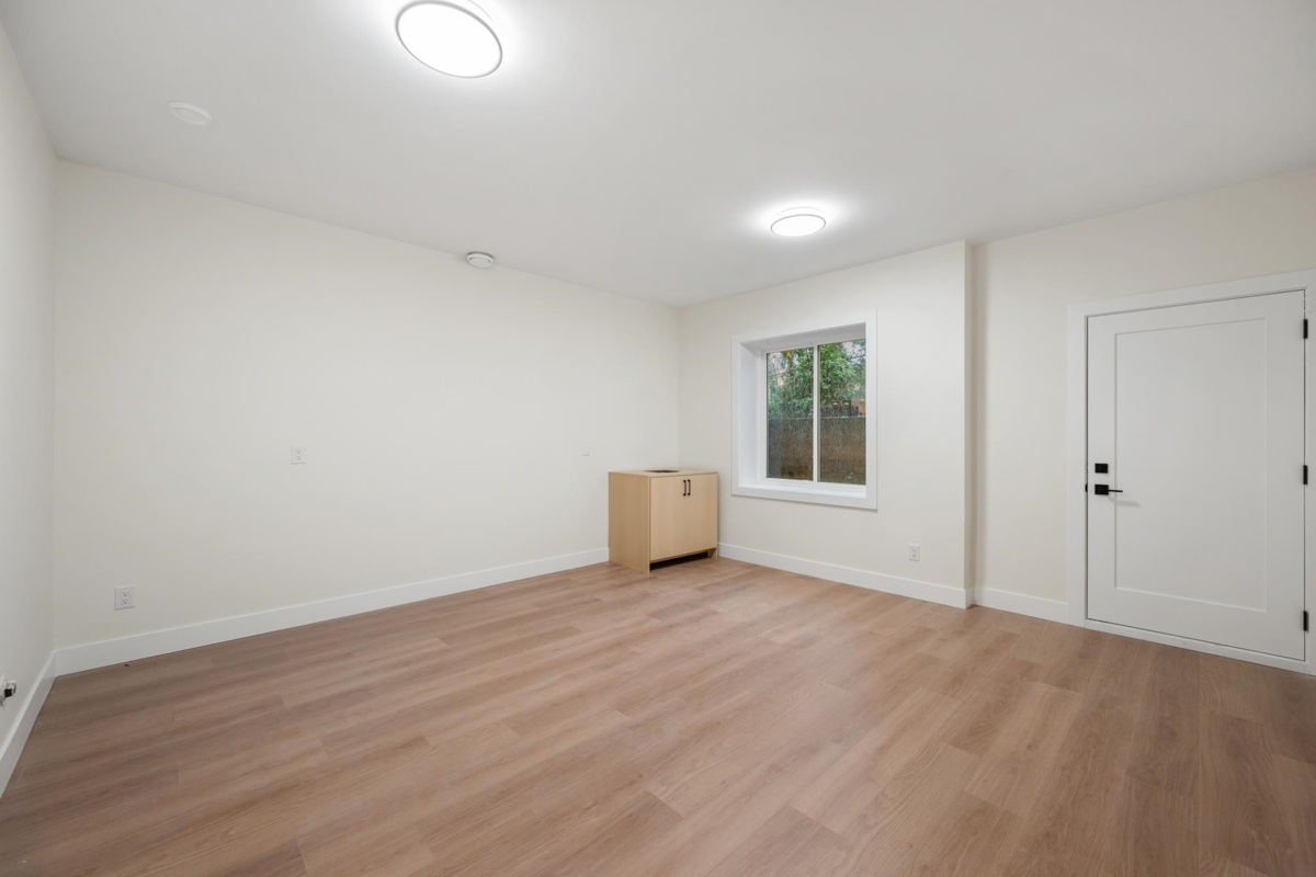 Swimming Pool Photo of 11472 138a Street, Surrey, BC