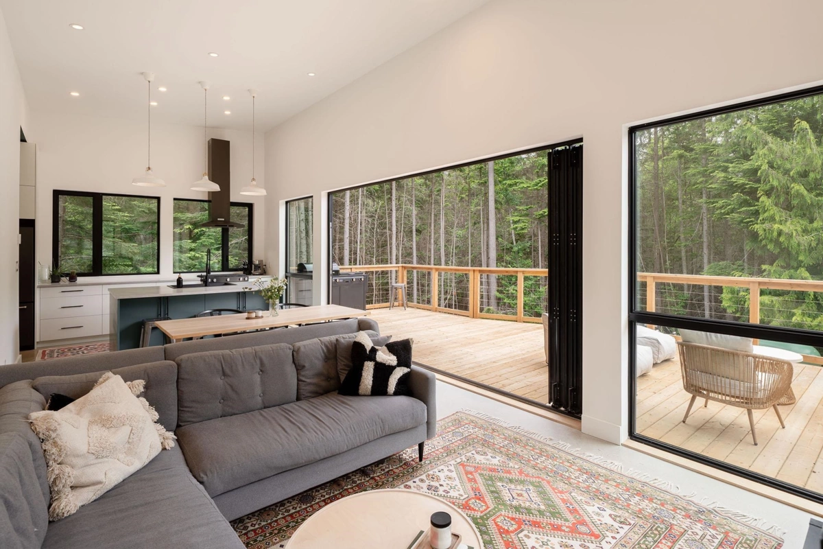 Kitchen Island Photo of 1290 Cowan Point Drive, Bowen Island, BC