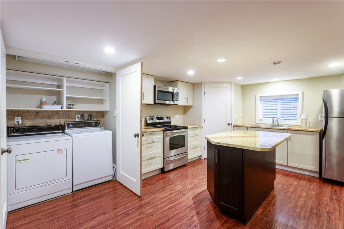 Basement Recreation Room Photo of 6895 Curtis Street, Burnaby, BC