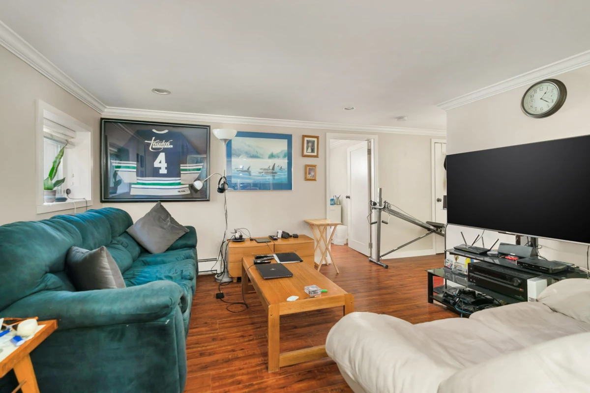 Entry Foyer Photo of 6895 Curtis Street, Burnaby, BC