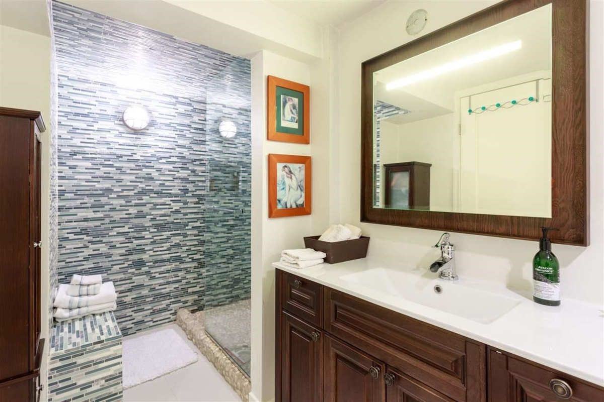 Office / Den Photo of 6895 Curtis Street, Burnaby, BC