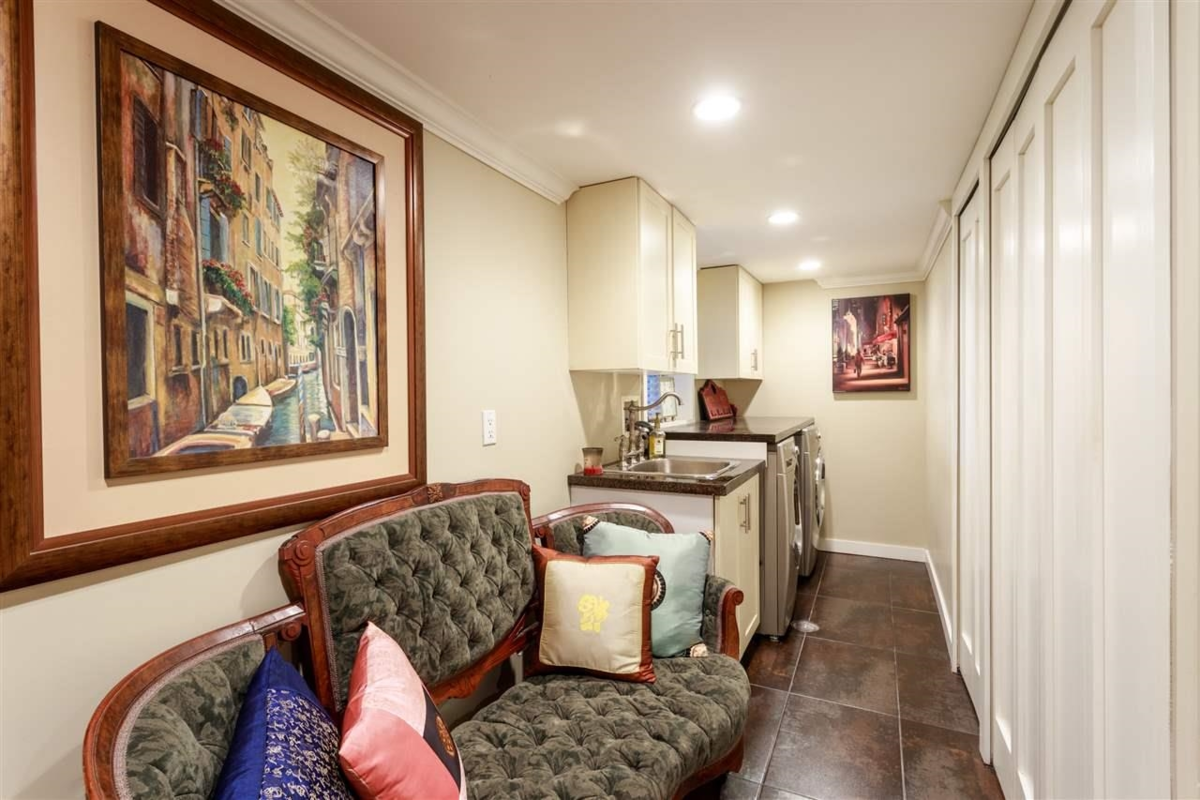 Powder Room Photo of 6895 Curtis Street, Burnaby, BC