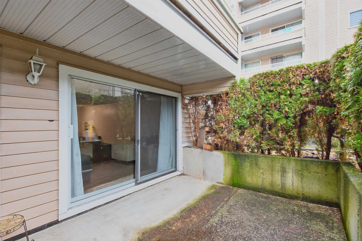 Staircase Photo of 101 9644 134 Street, Surrey, BC