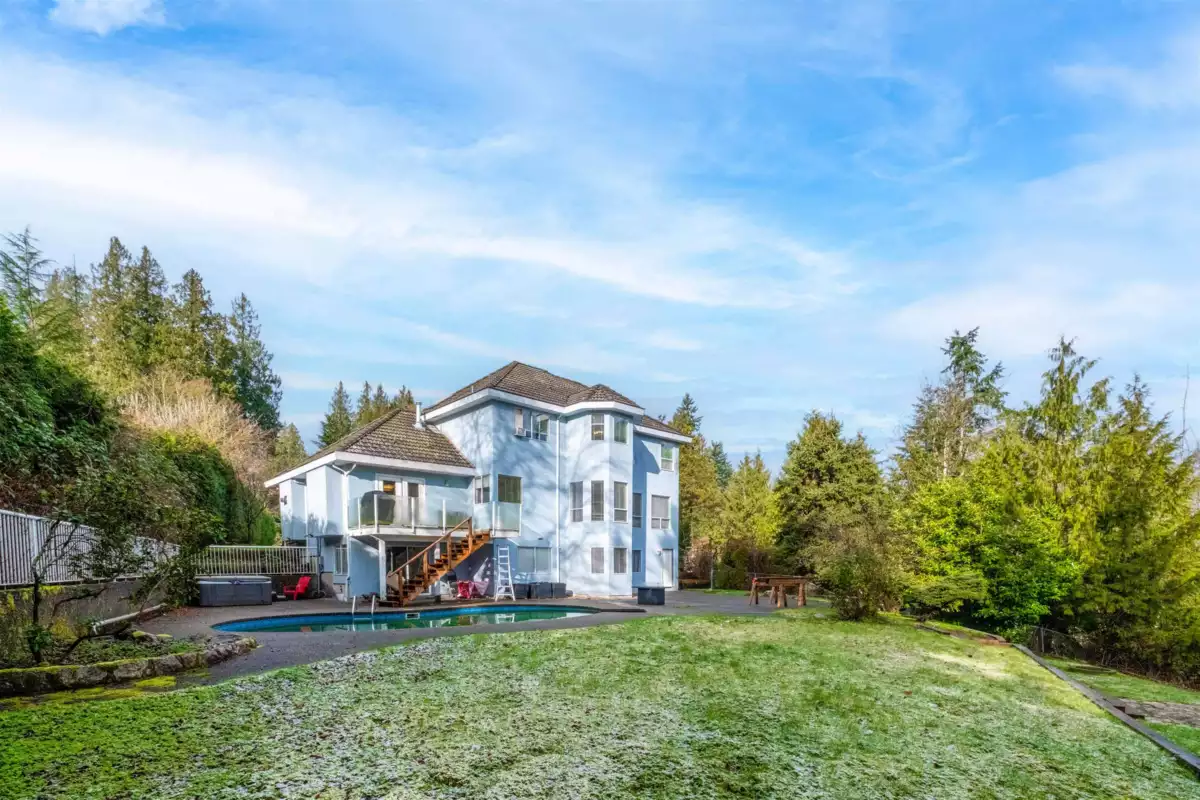 Fitness Center Photo Near 4570 Maysfield Crescent, Langley, BC