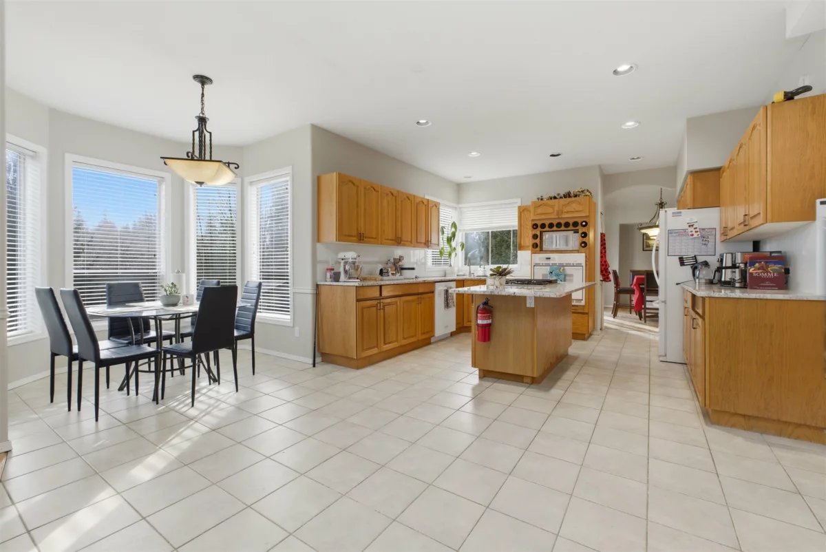 Kitchen Island Photo of 4570 Maysfield Crescent, Langley, BC