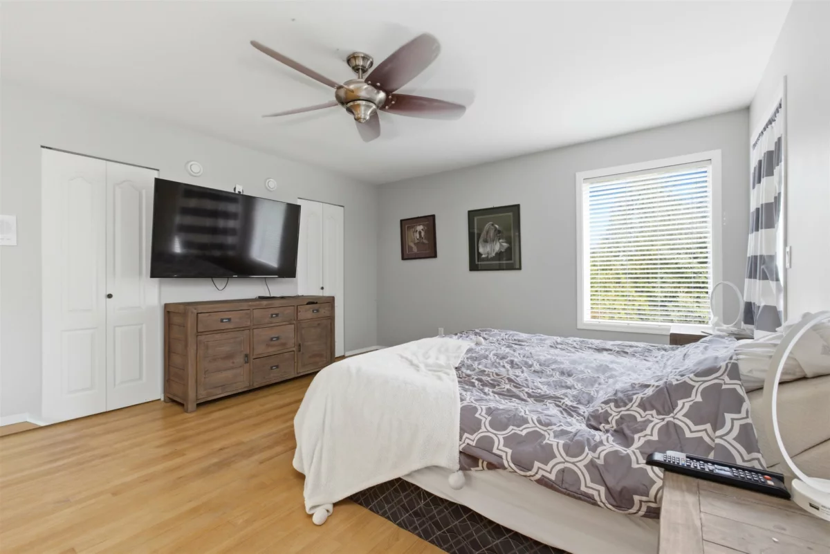 Powder Room Photo of 4570 Maysfield Crescent, Langley, BC