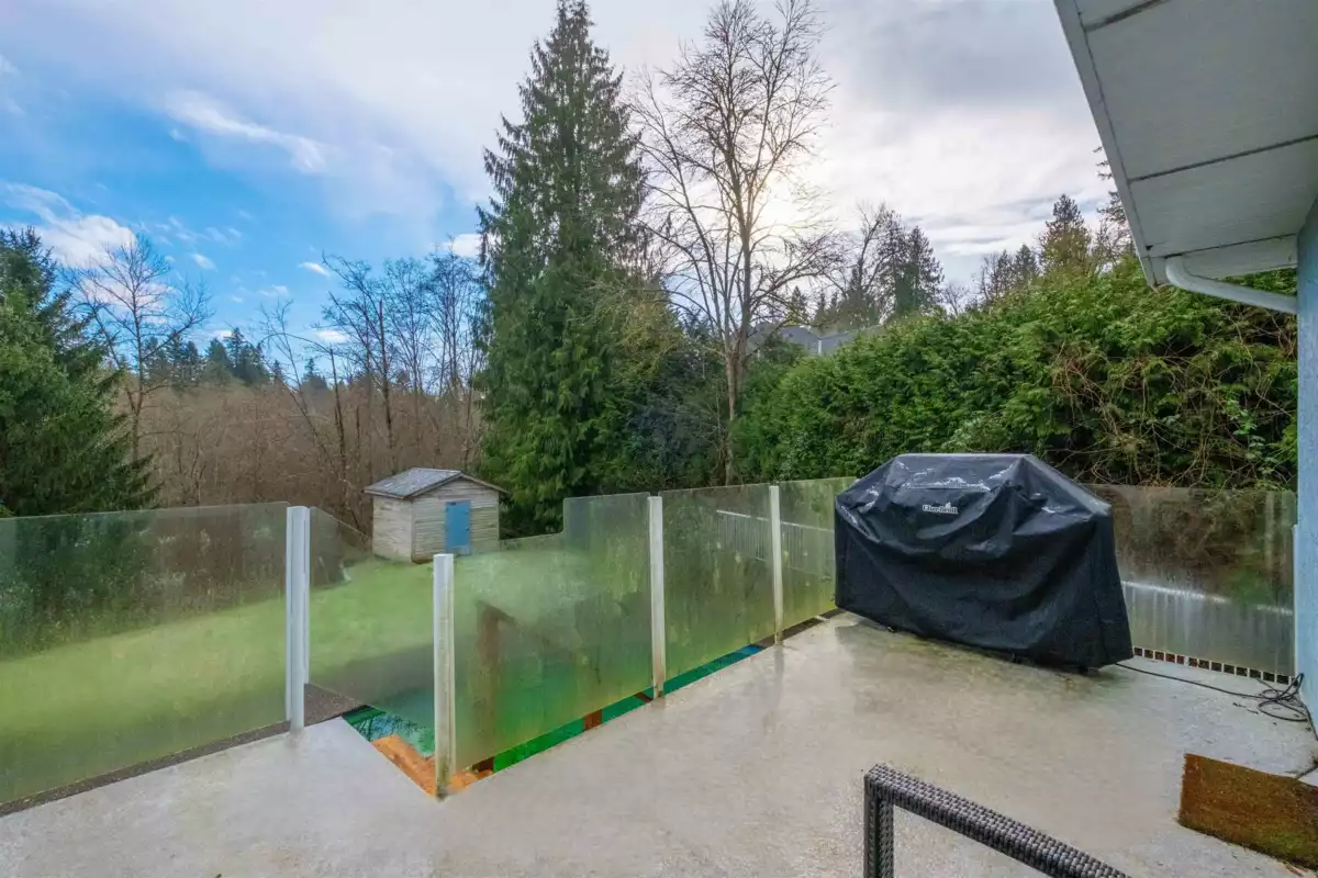 Swimming Pool Photo of 4570 Maysfield Crescent, Langley, BC