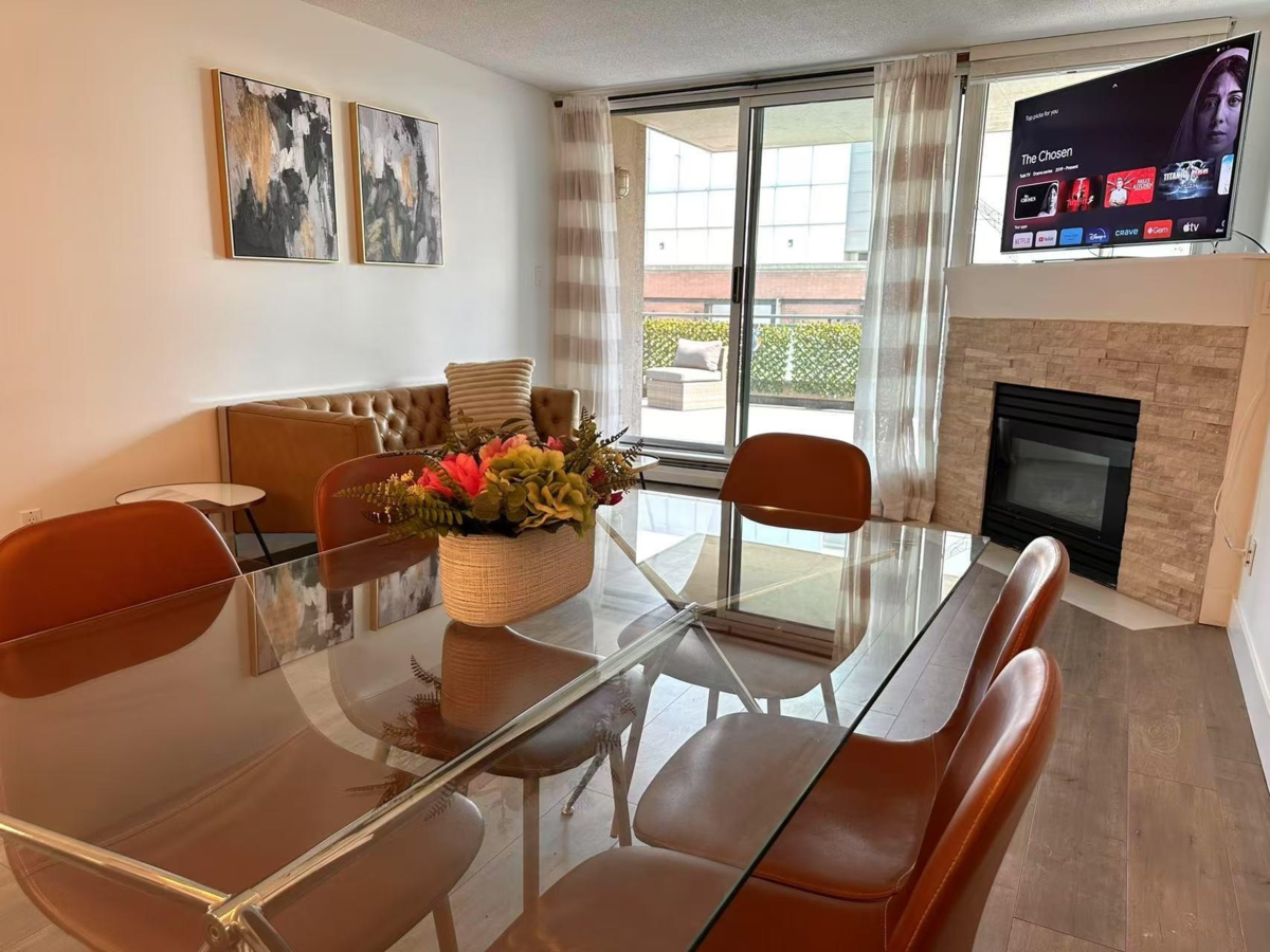 Family Room Photo of 311 555 Abbott Street, Vancouver, BC