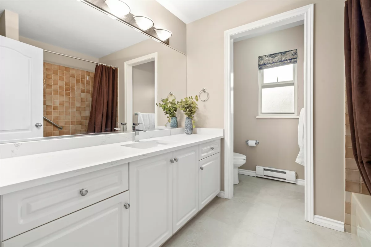 Garage Interior Photo of 7321 146 Street, Surrey, BC