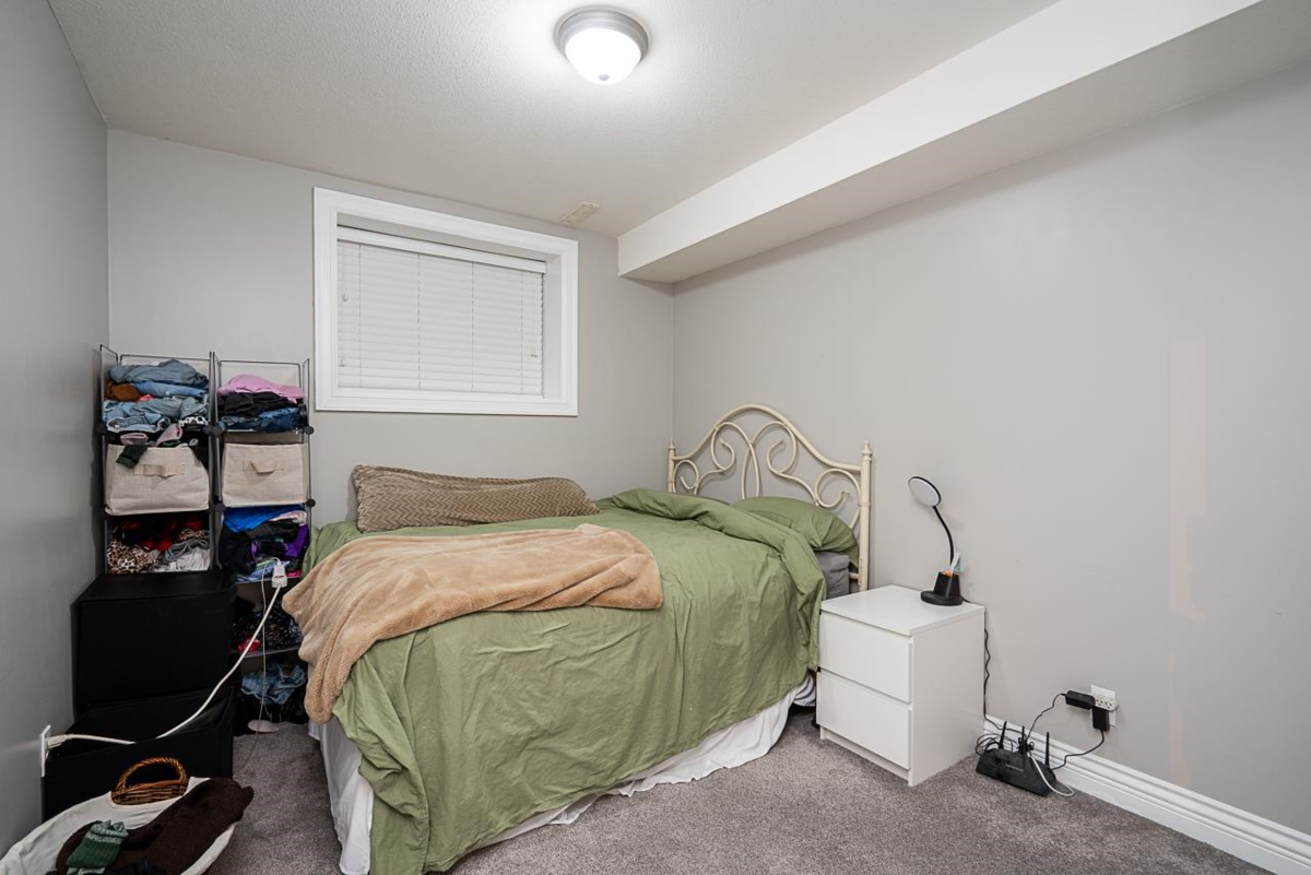 Entry Foyer Photo of 6551 193b Street, Surrey, BC