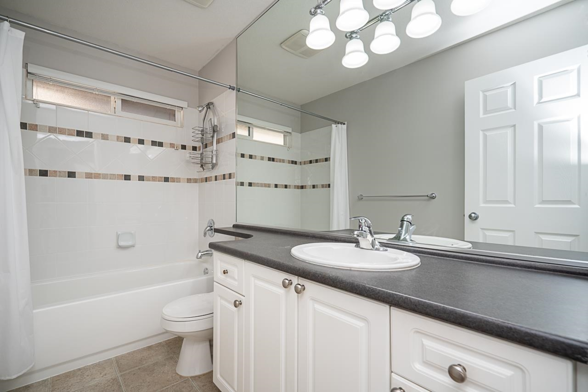 Office / Den Photo of 6551 193b Street, Surrey, BC