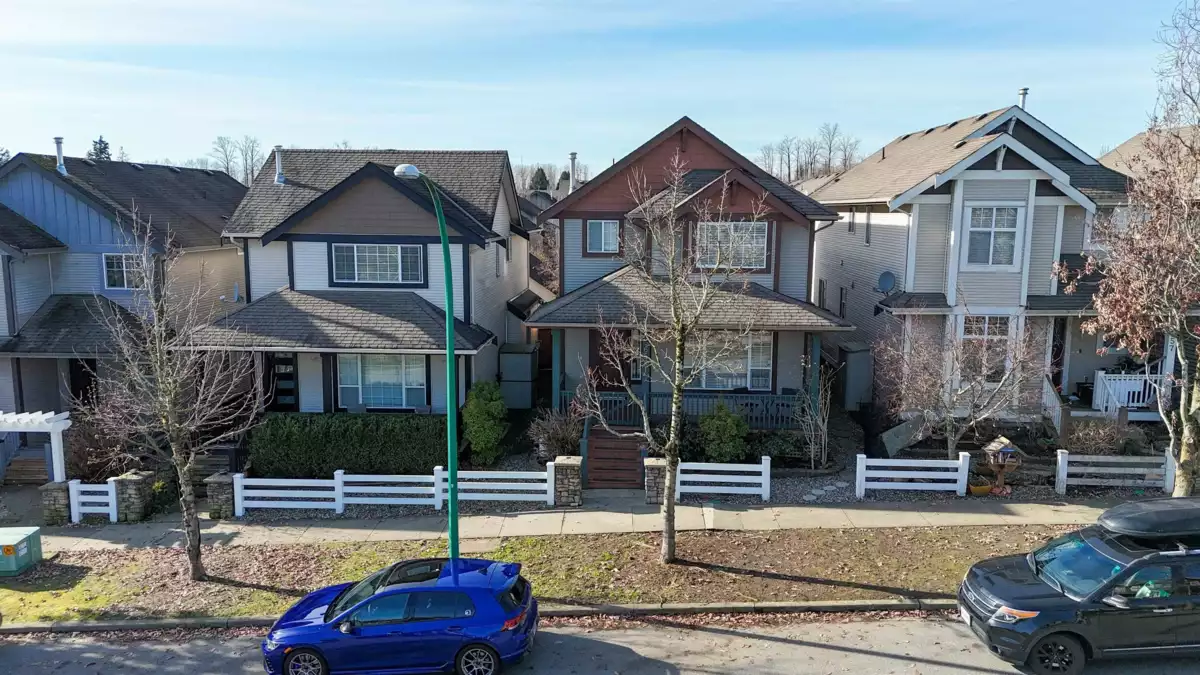 Outdoor Deck Photo of 6551 193b Street, Surrey, BC