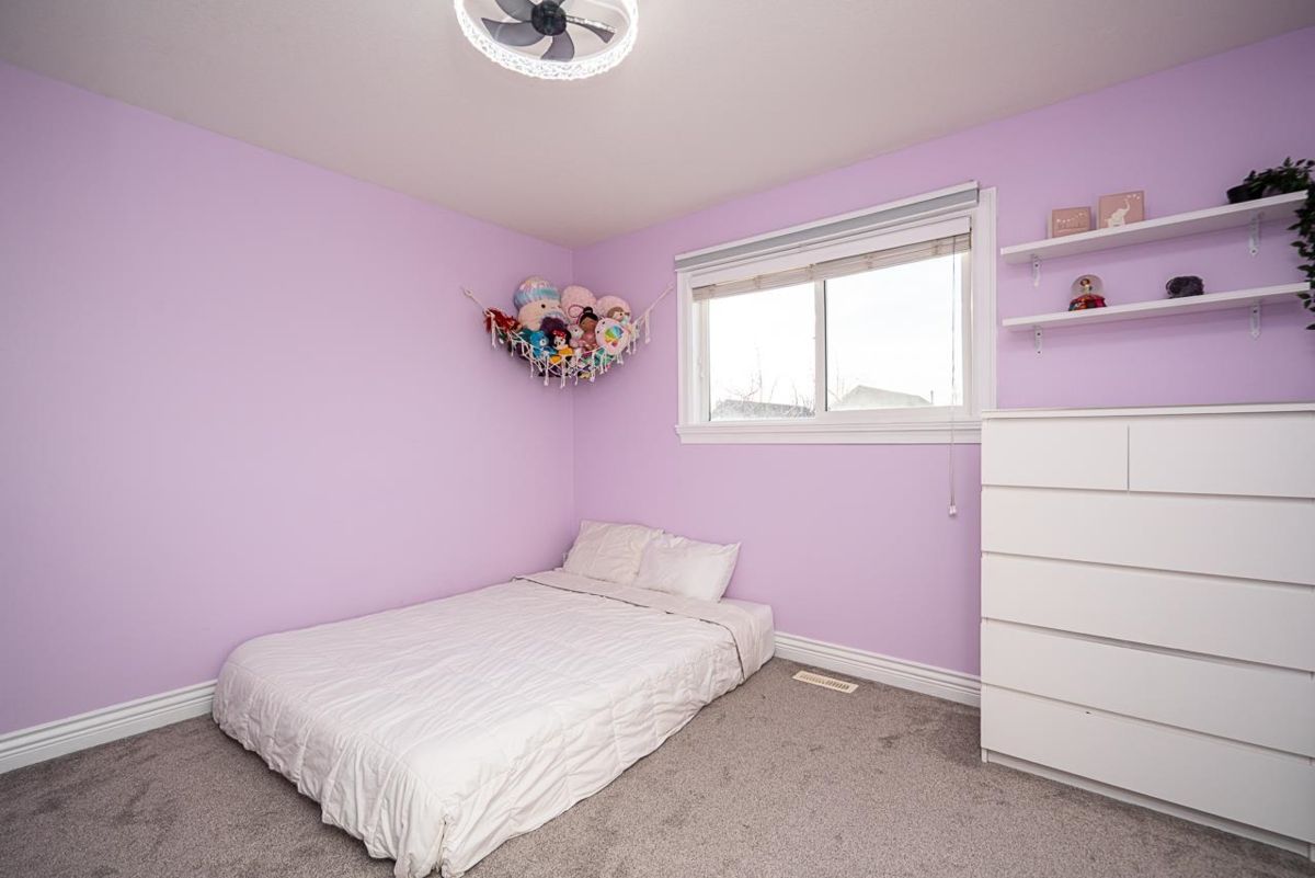 Powder Room Photo of 6551 193b Street, Surrey, BC