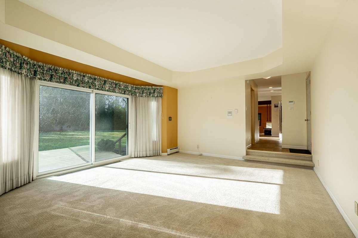 Guest Bathroom Photo of 22872 78 Avenue, Langley, BC