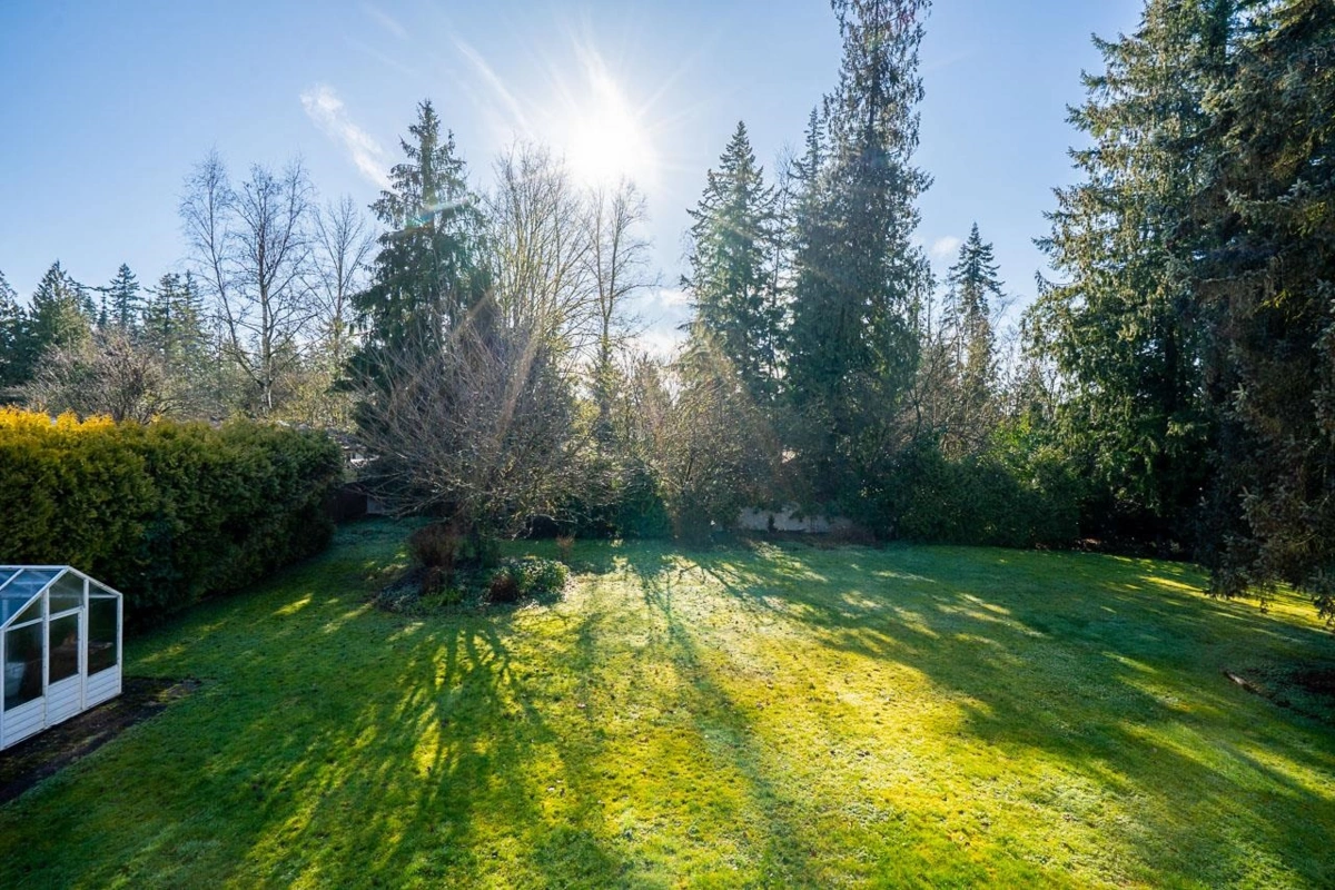 Kitchen Island Photo of 22872 78 Avenue, Langley, BC