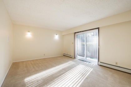 Entry Foyer Photo of 22872 78 Avenue, Langley, BC