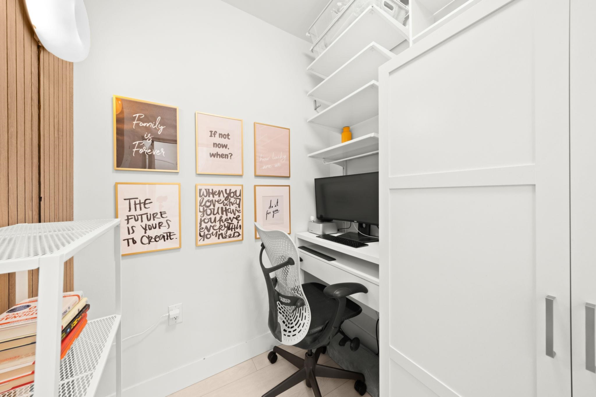 Primary Bathroom Photo of 519 3438 Sawmill Crescent, Vancouver, BC