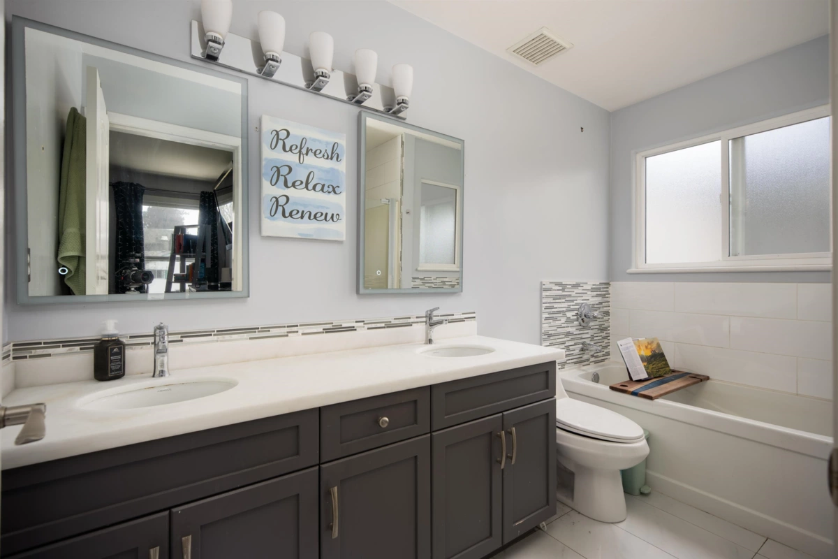 Bedroom 2 Photo of 5 19270 122a Avenue, Pitt Meadows, BC