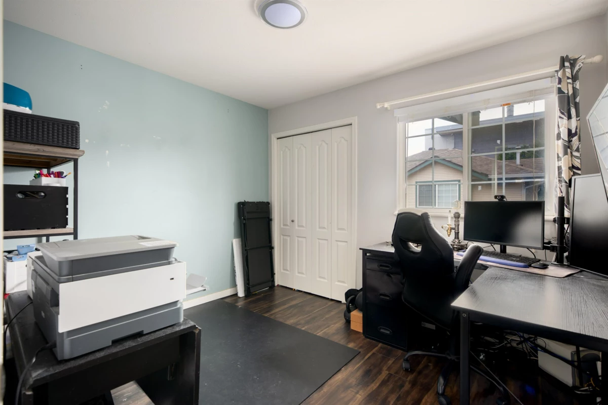 Bedroom 3 Photo of 5 19270 122a Avenue, Pitt Meadows, BC