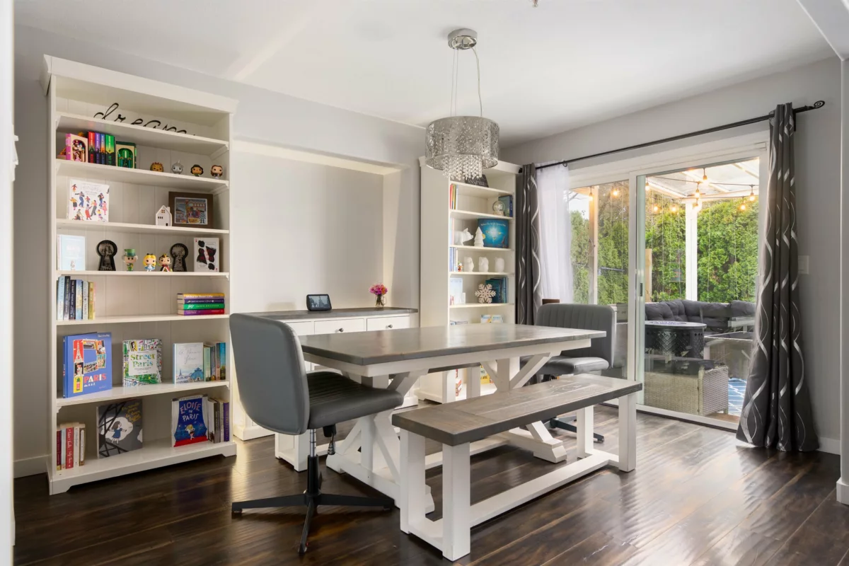 Family Room Photo of 5 19270 122a Avenue, Pitt Meadows, BC