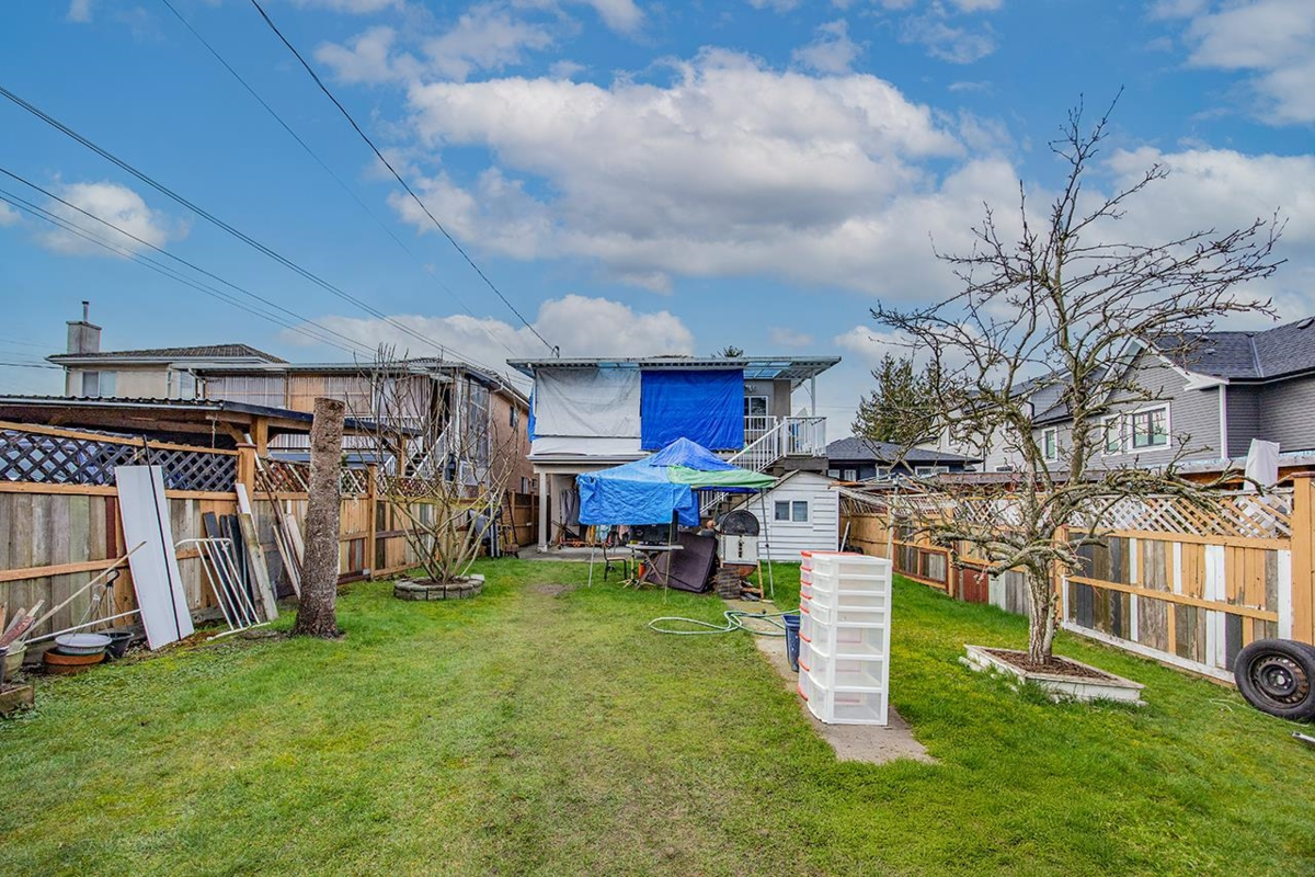Breakfast Nook Photo of 5892 Tyne Street, Vancouver, BC