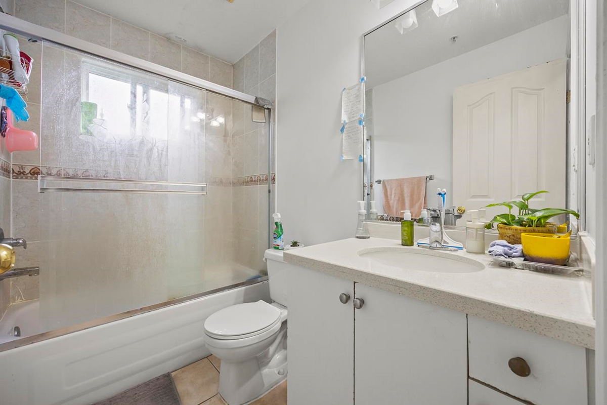 Front Yard Photo of 5892 Tyne Street, Vancouver, BC