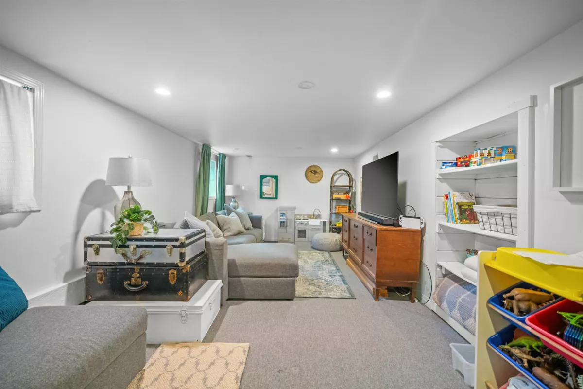 Community Amenities Photo (Clubhouse) of 2201 St George Street, Port Moody, BC