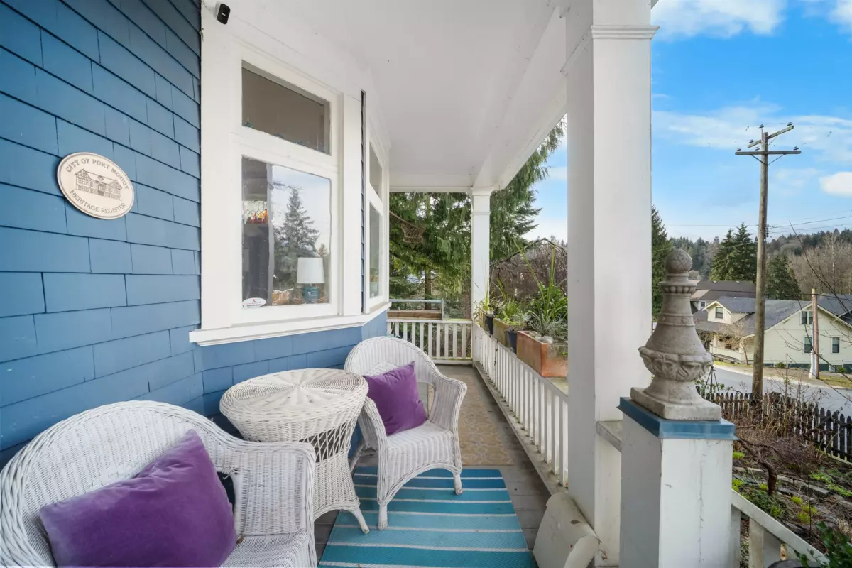 Dining Area Photo of 2201 St George Street, Port Moody, BC