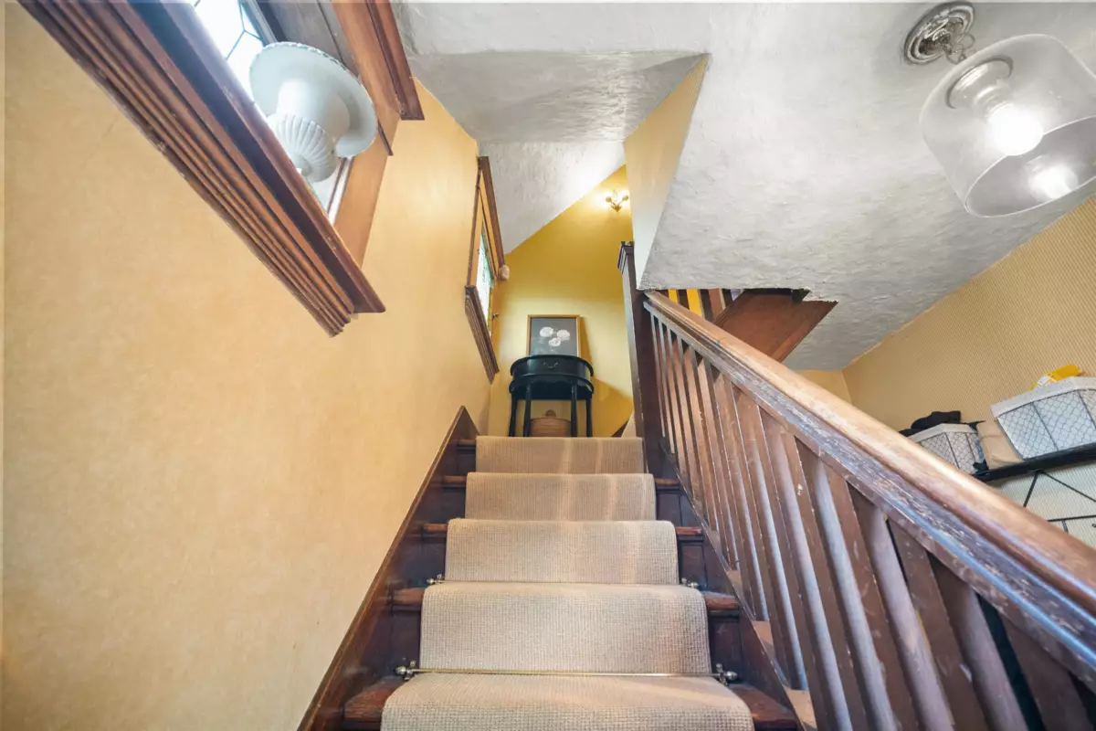 Outdoor Deck Photo of 2201 St George Street, Port Moody, BC