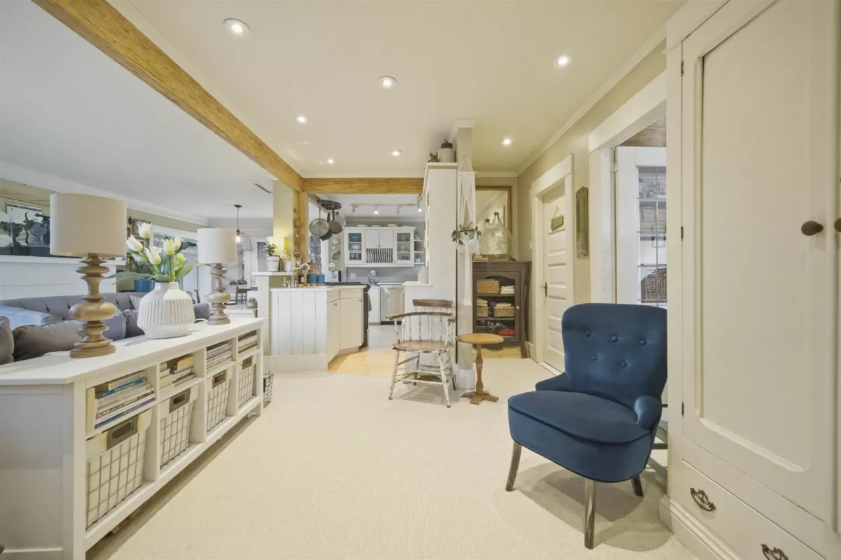 Powder Room Photo of 2201 St George Street, Port Moody, BC