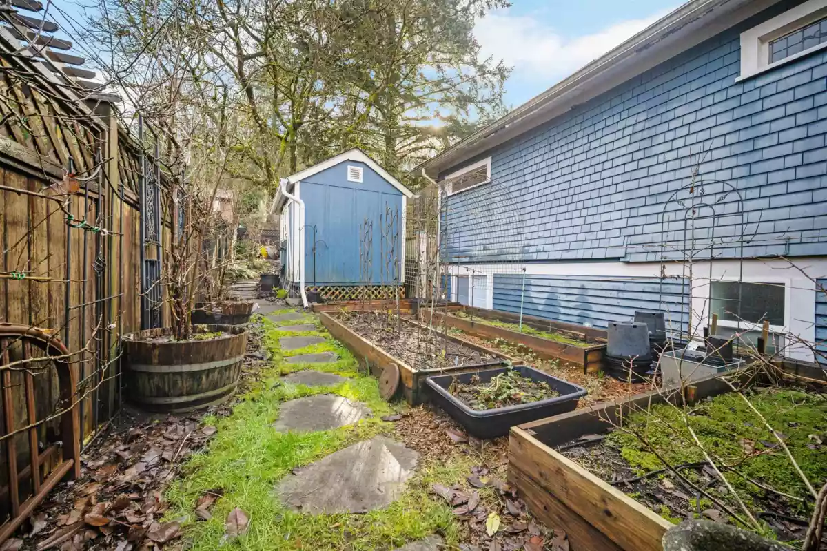 Primary Bedroom Photo of 2201 St George Street, Port Moody, BC