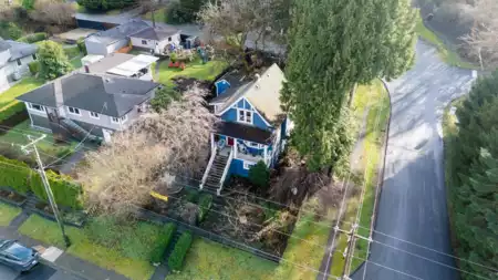 2201 St George Street, Port Moody, BC, Port Moody Centre — 4 bed single family residence for sale