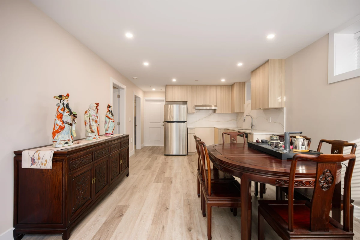 Backyard Photo of 1 58 E 39th Avenue, Vancouver, BC