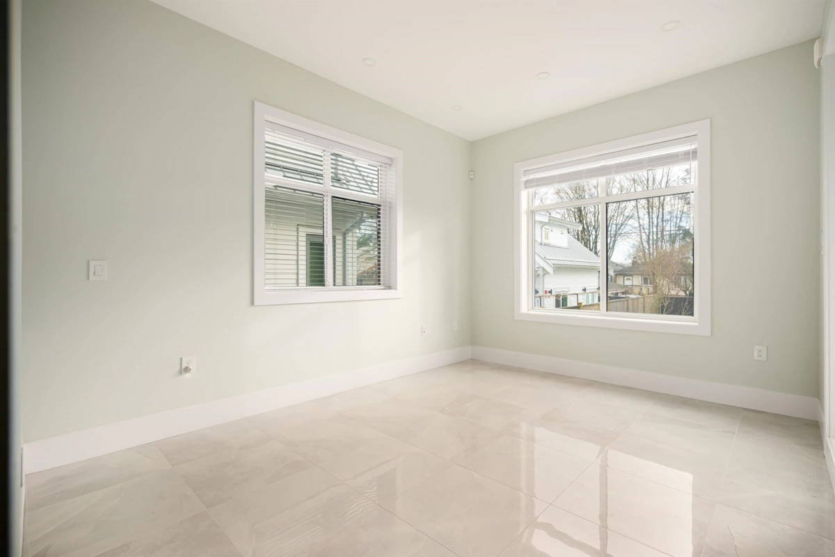 Kitchen Island Photo of 1 58 E 39th Avenue, Vancouver, BC